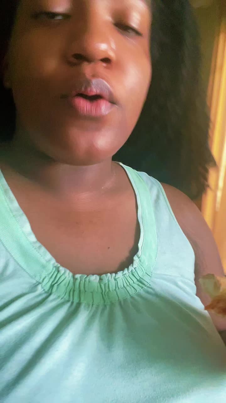 @royalsviolet