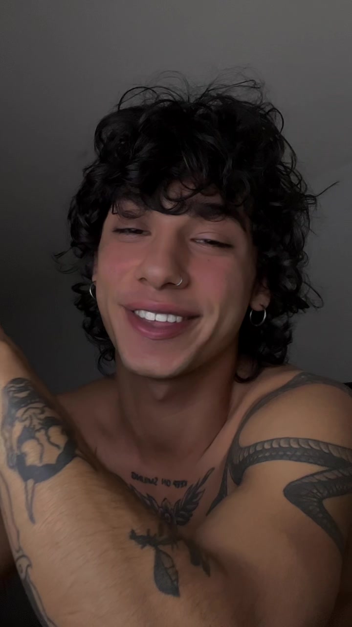 @Alex_averga99