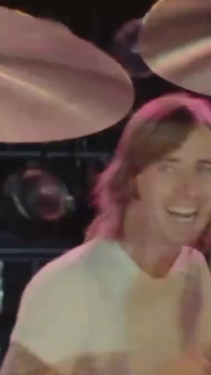 @OnlyACDC (Angus' version)