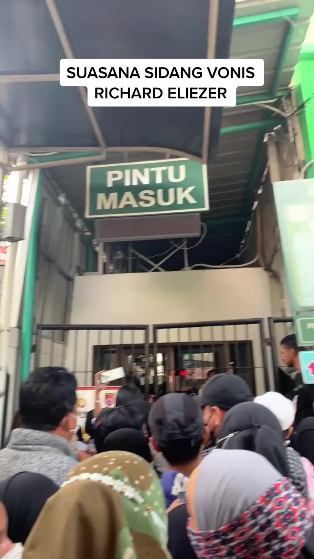 @Binottt
