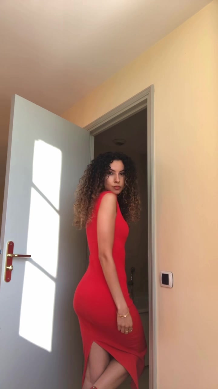 @sarapariss