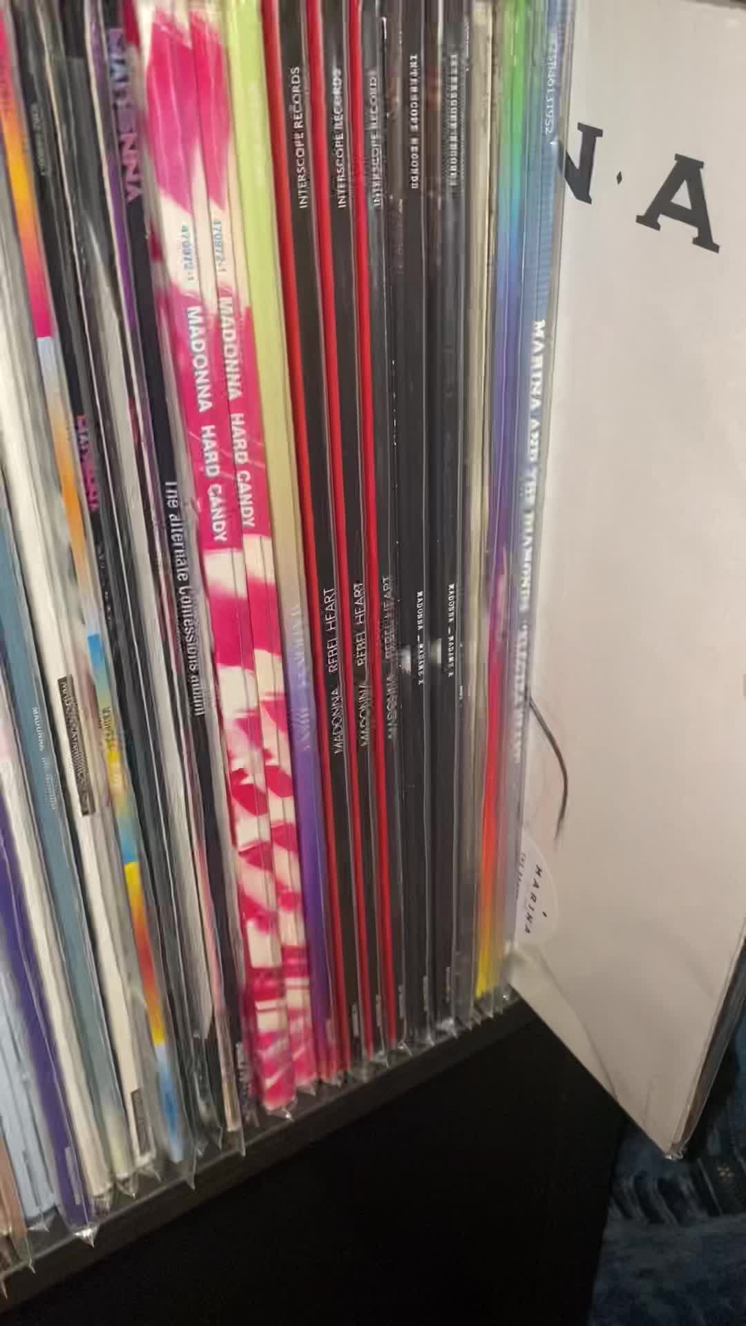 @benlatrix_vinyl