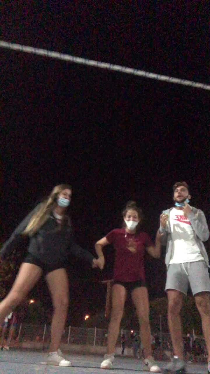 @leiresantacreuu