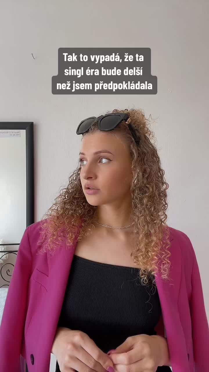 @Blond Curly Girl