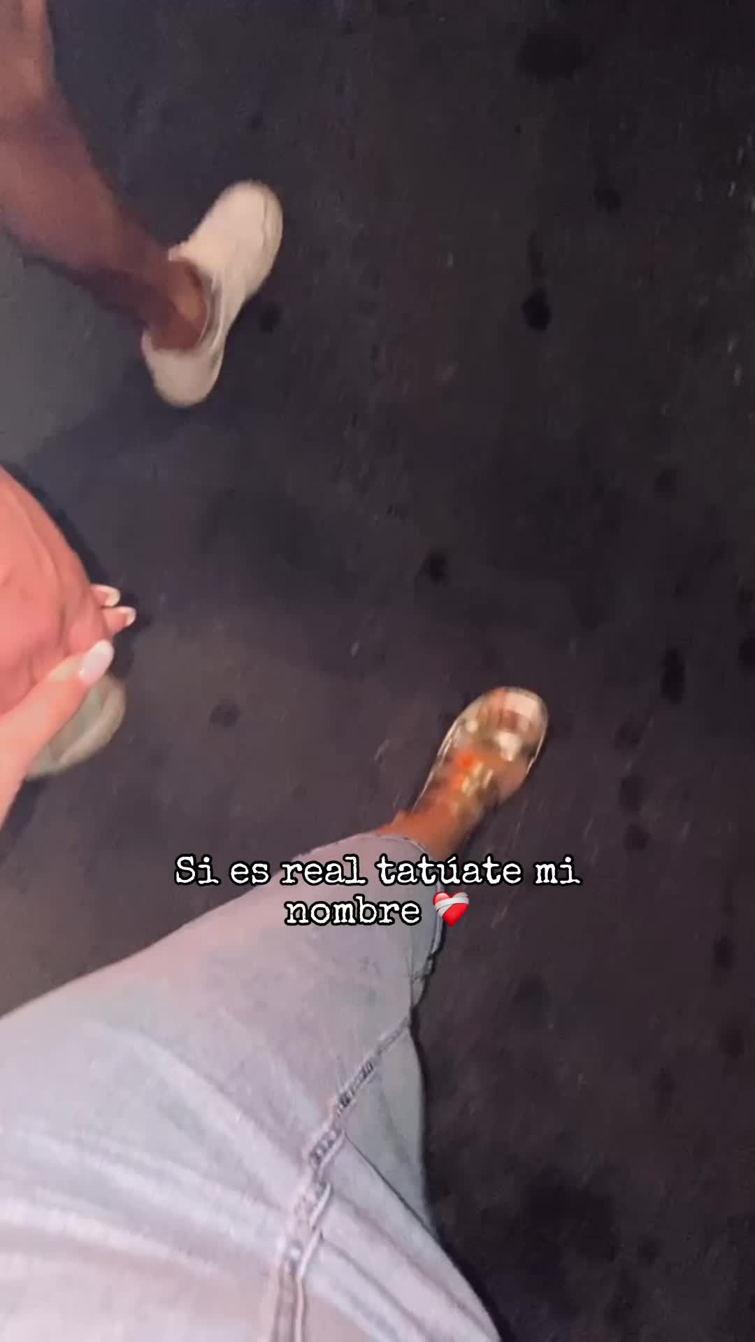 @LUC&Iacute;A