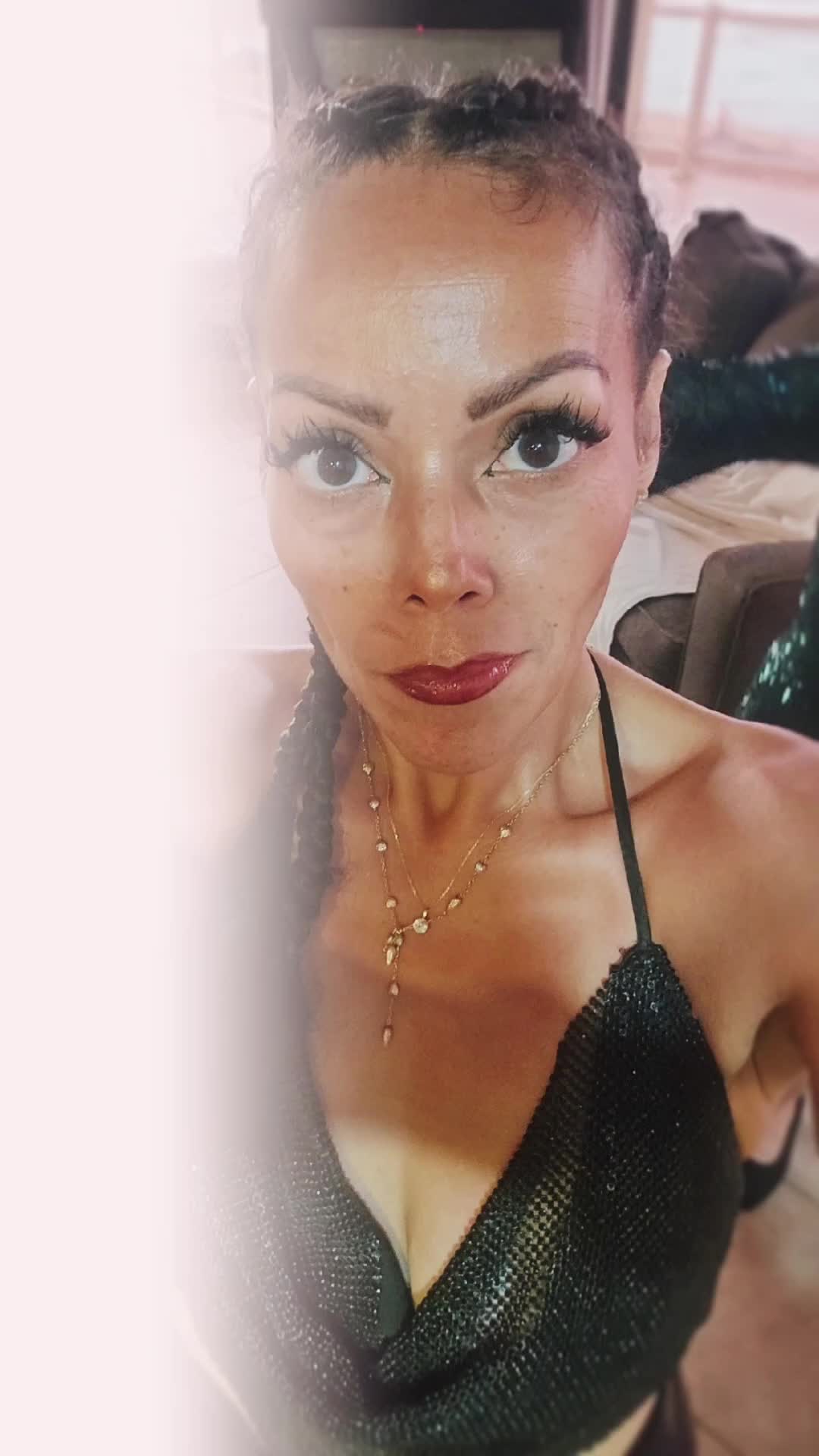 @Maria Elena Bazua