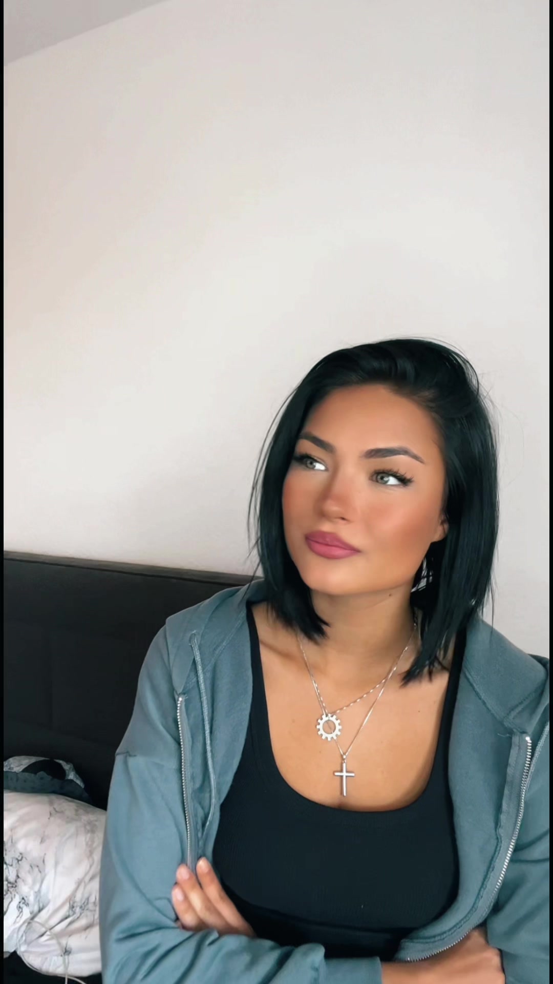 @Lina