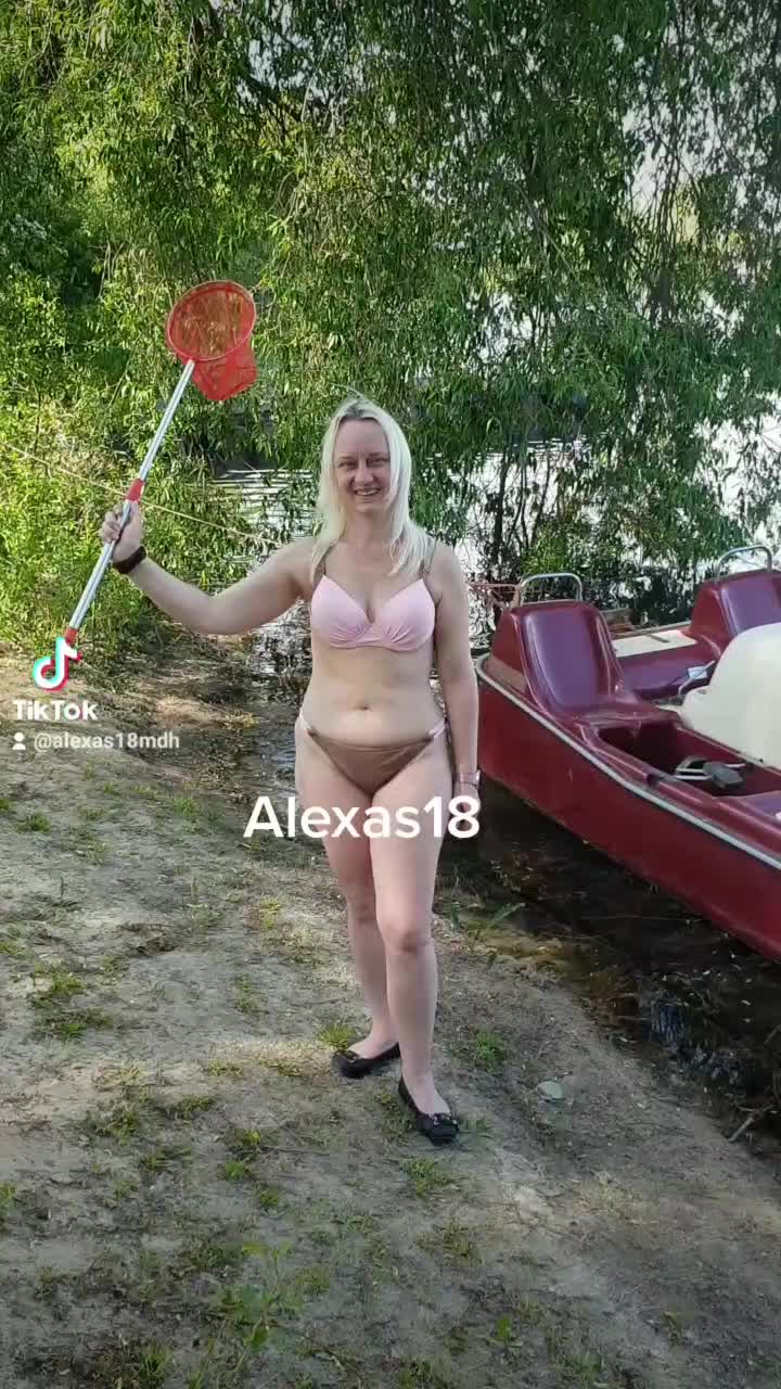 @Alexas18