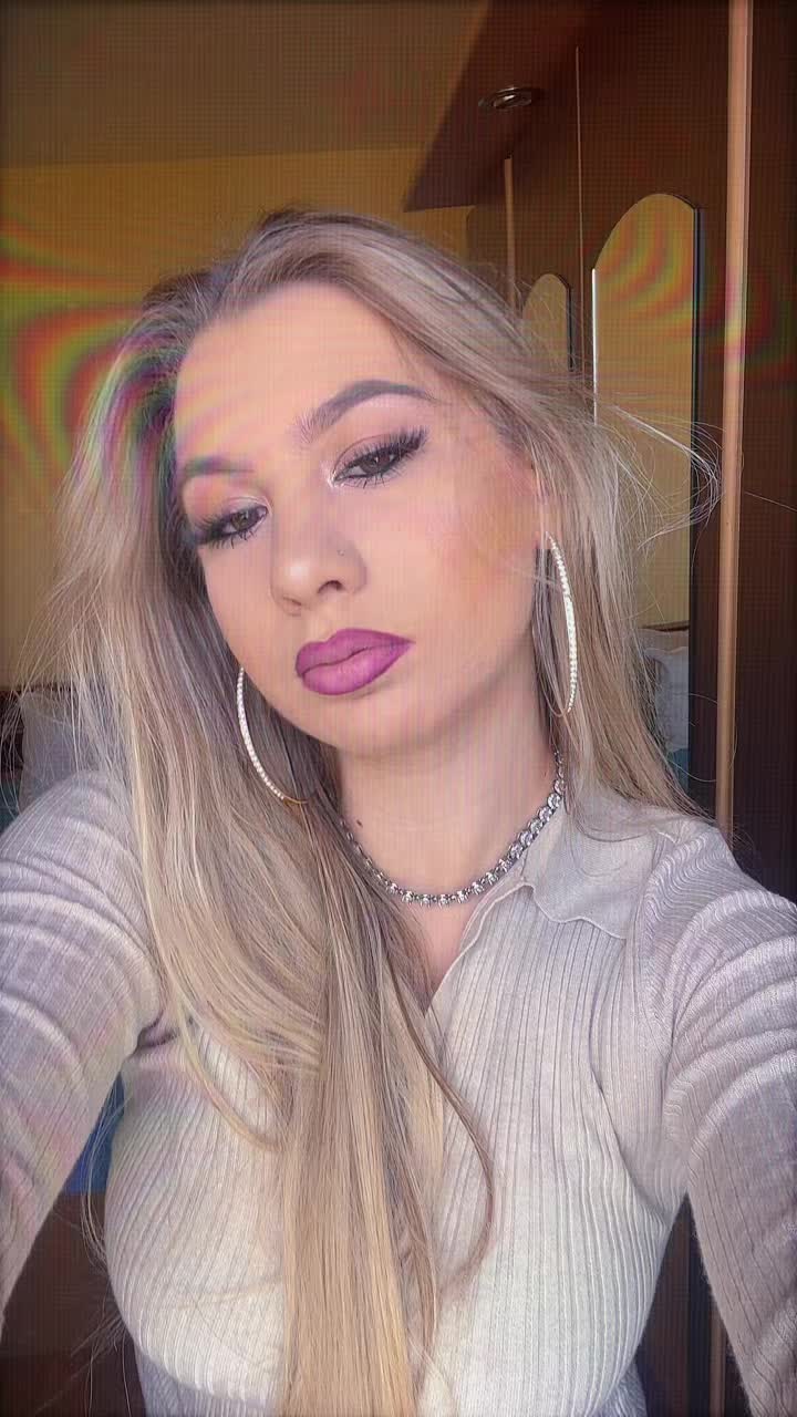 @Denisa