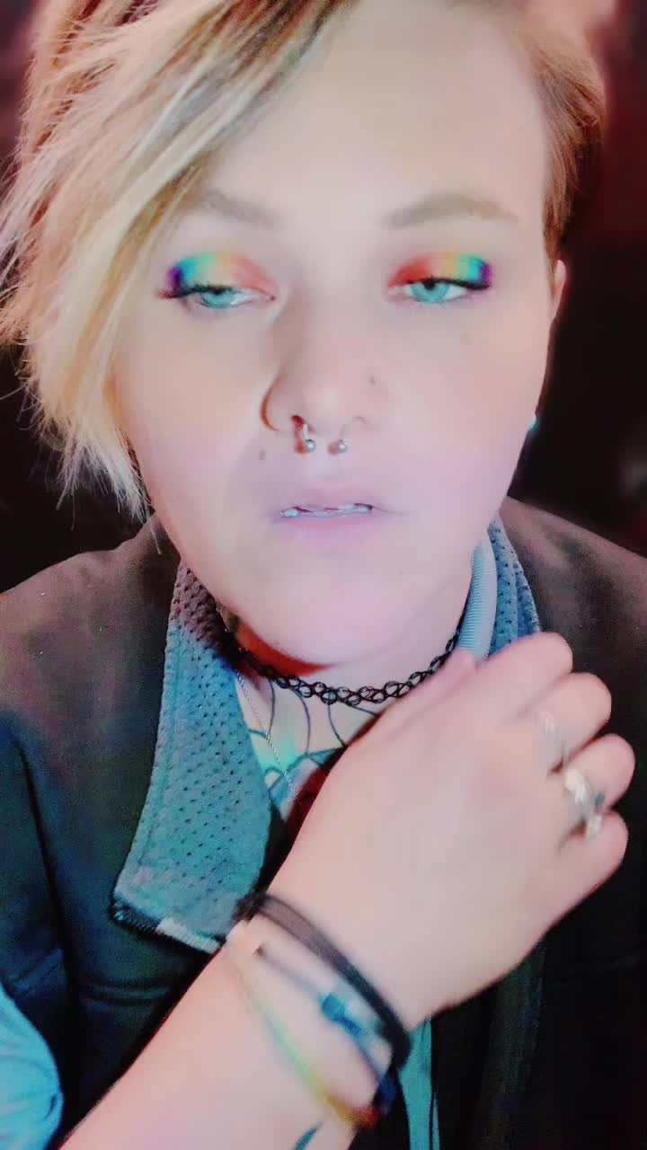 @Bombshellblondie