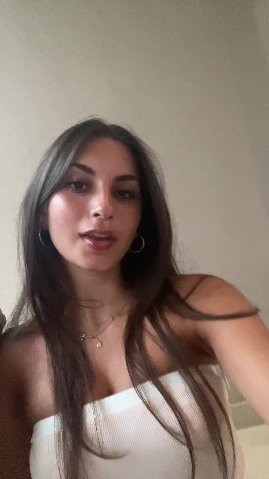 @Sienna