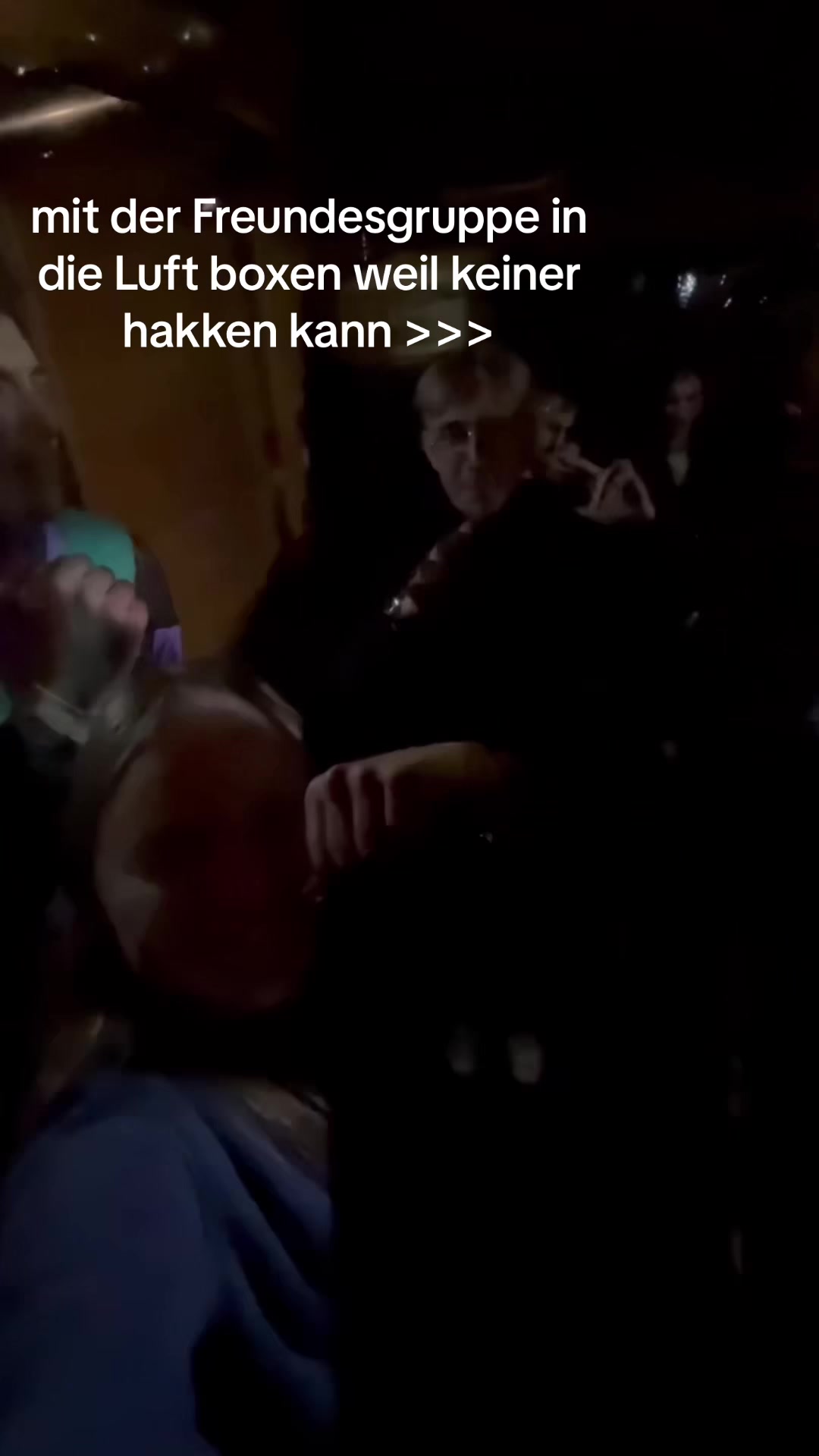 @lara🖤🪩