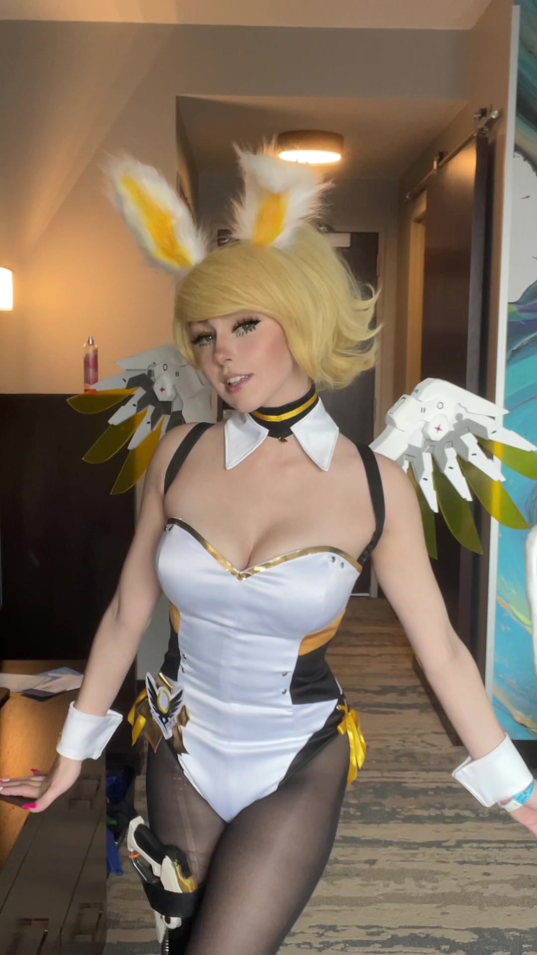@Waifu