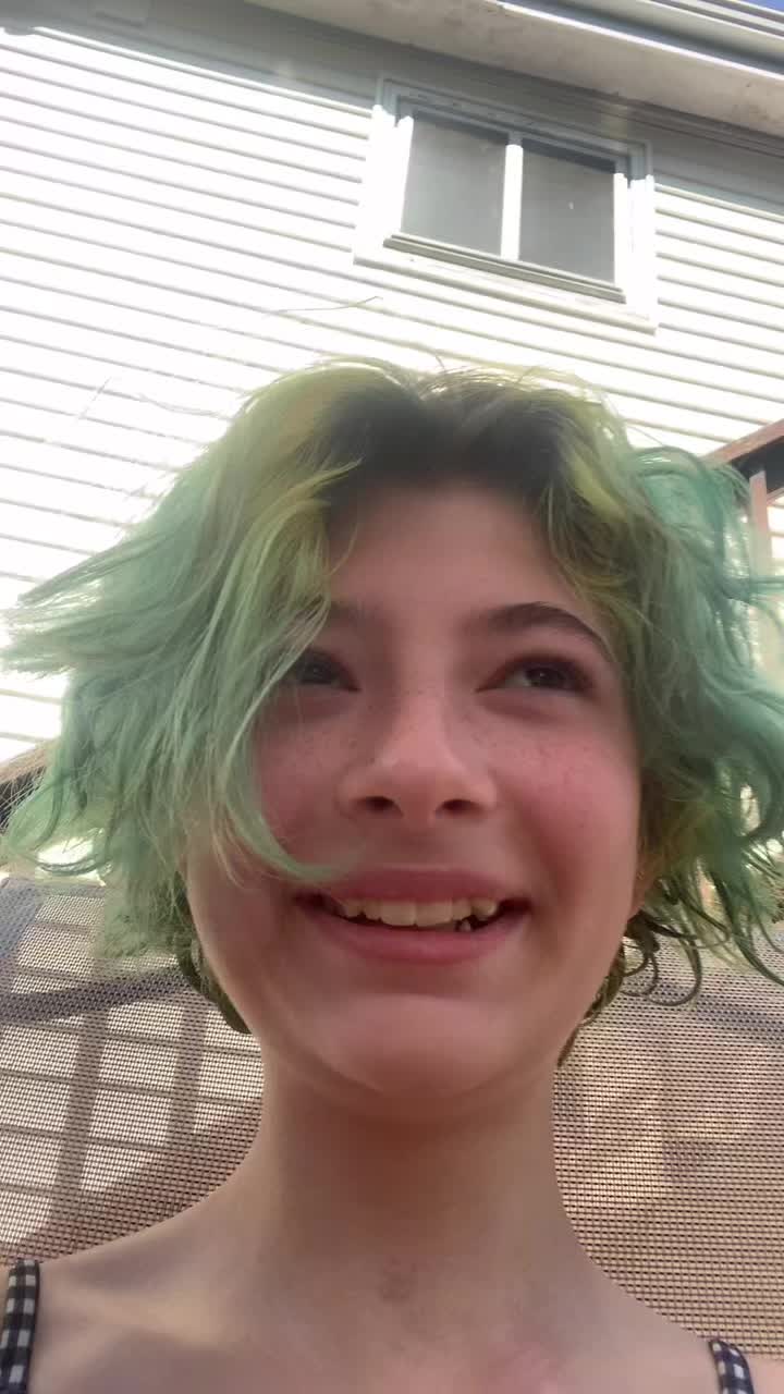 @musicalycrownmeup