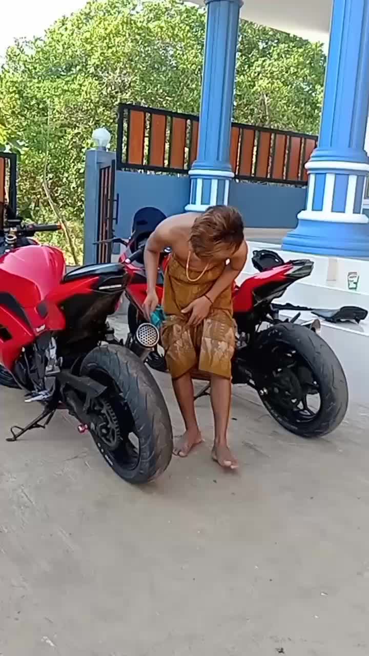 @Gamzhi lakar Alapola94