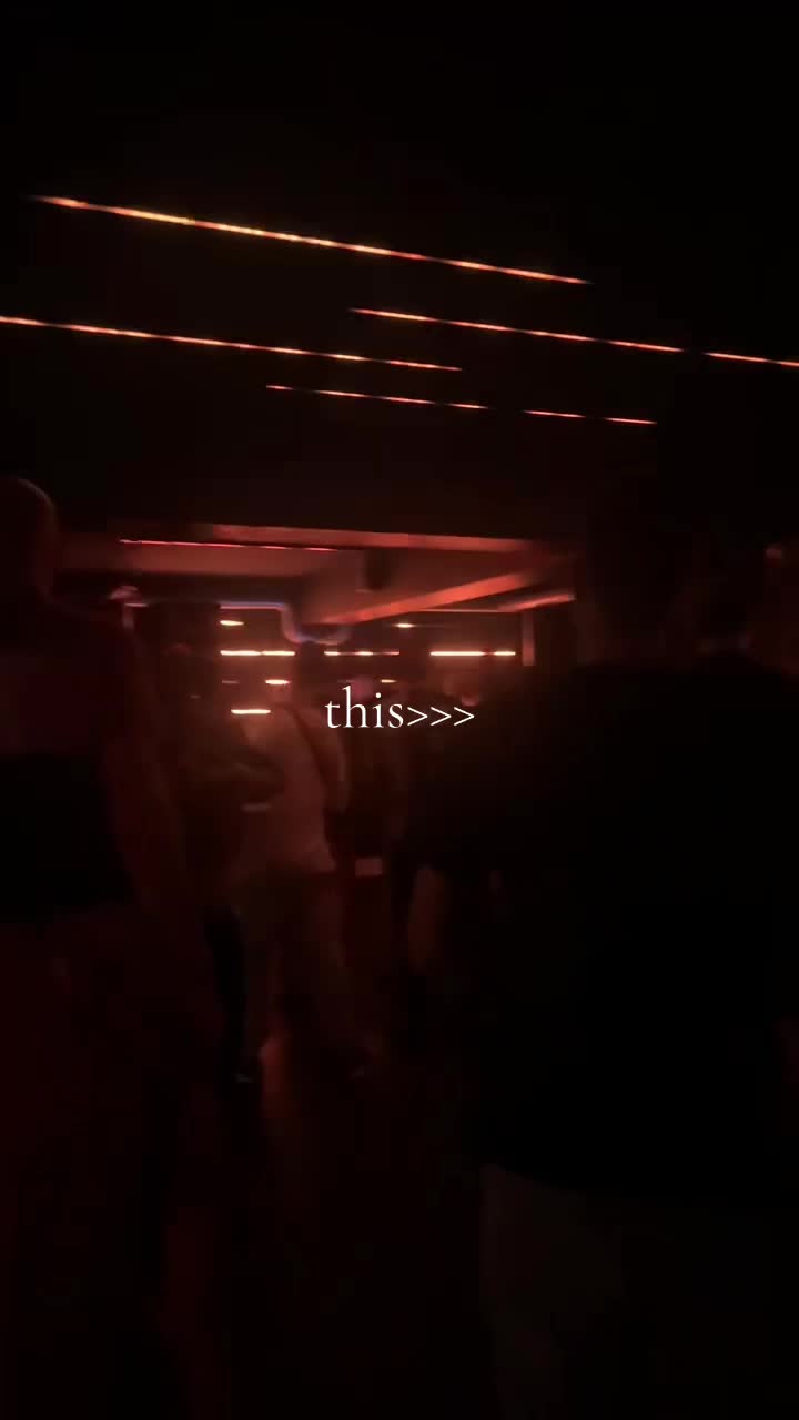 @𝕔𝕙𝕒𝕟𝕥𝕒𝕝
