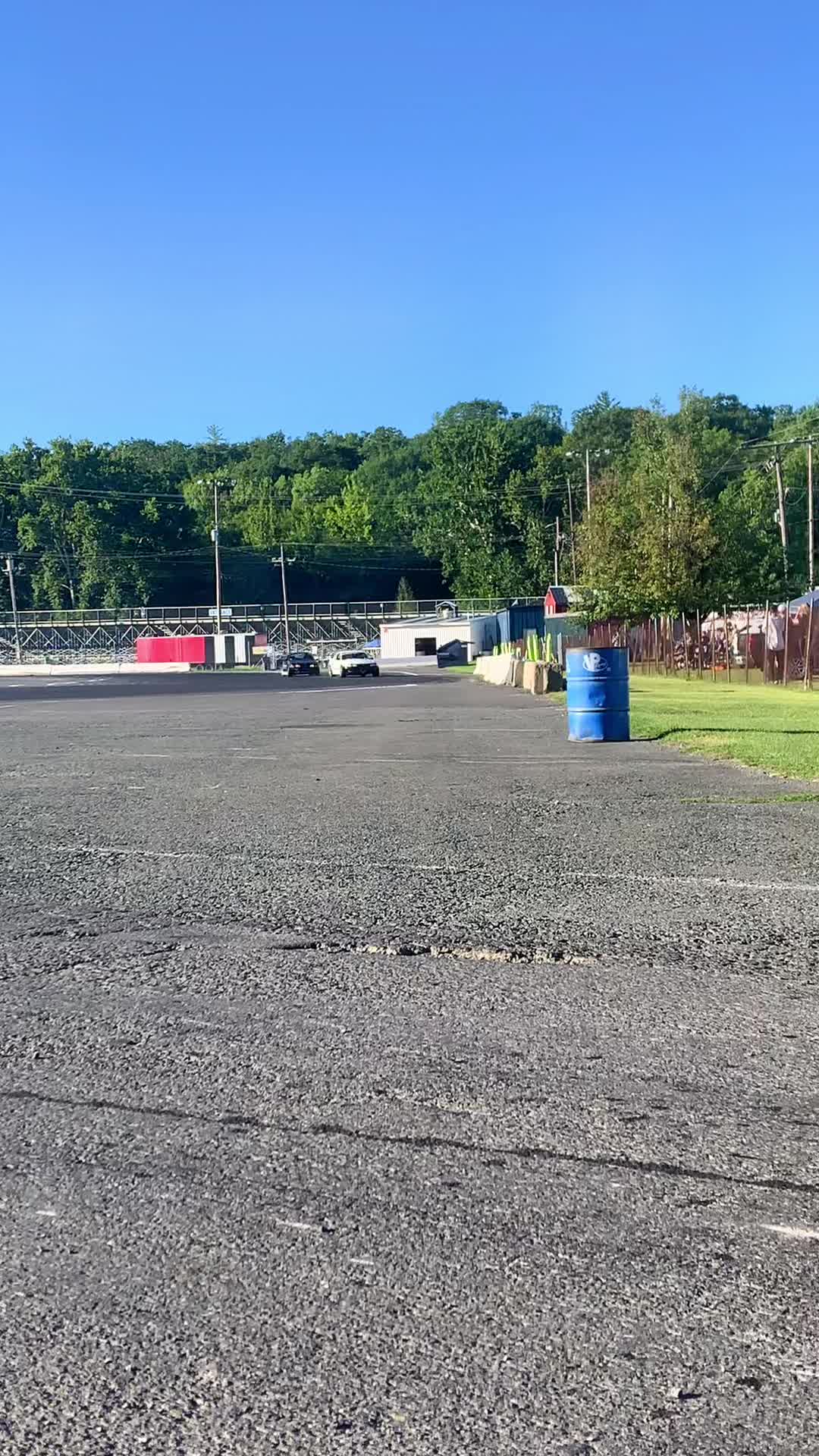 @knee_deep_garage