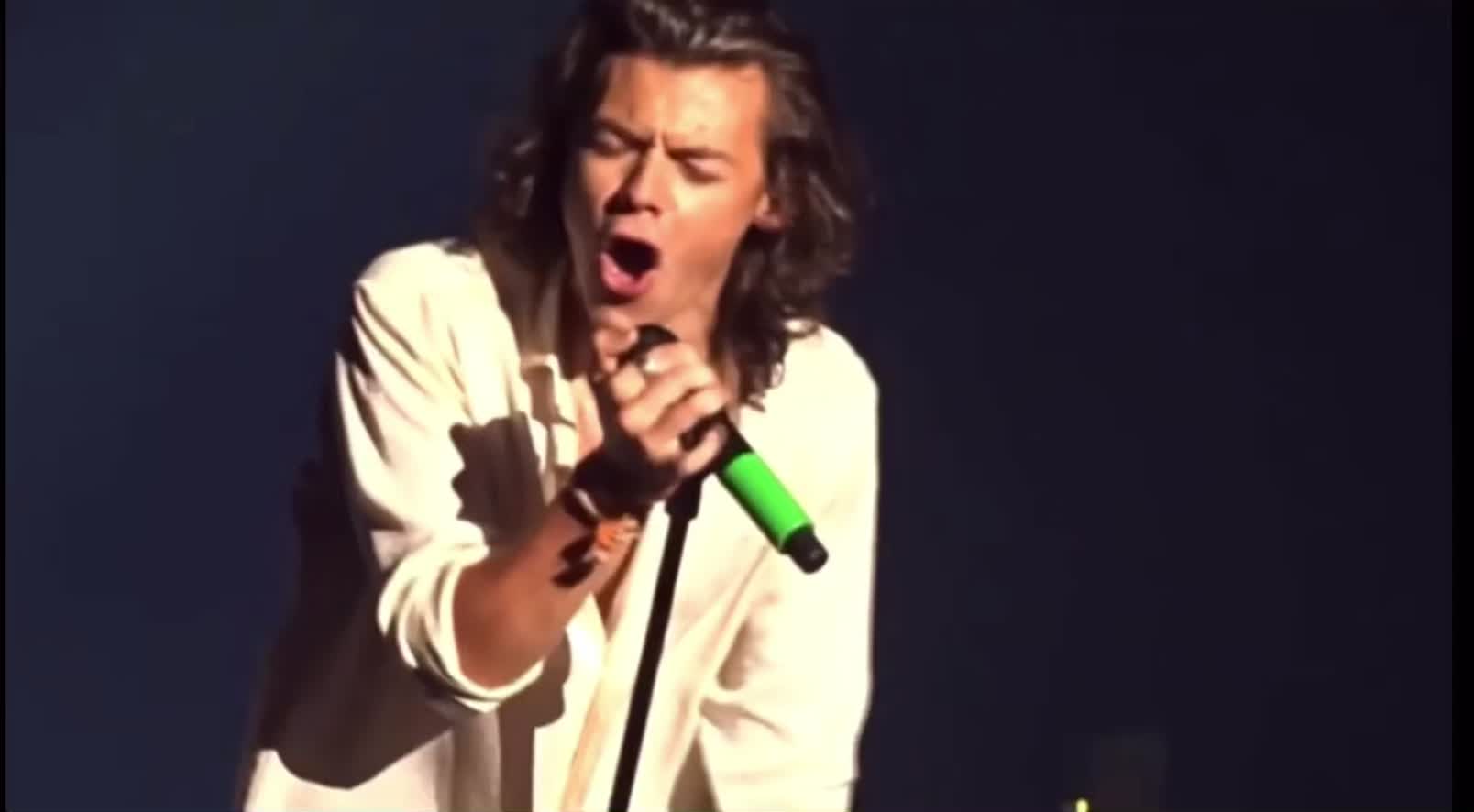 @Harry’s lady friend😏