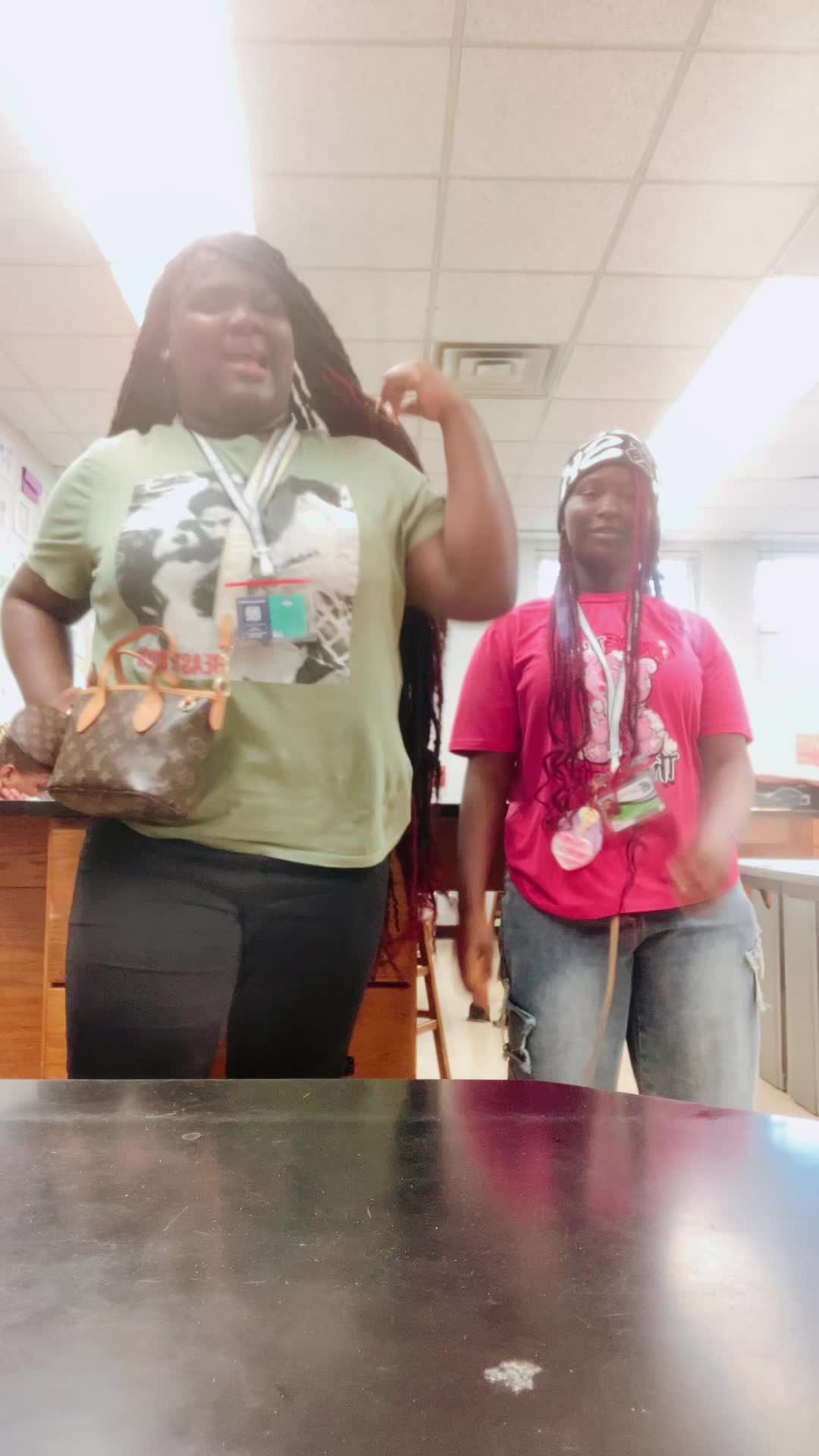 @who.tf._istiny