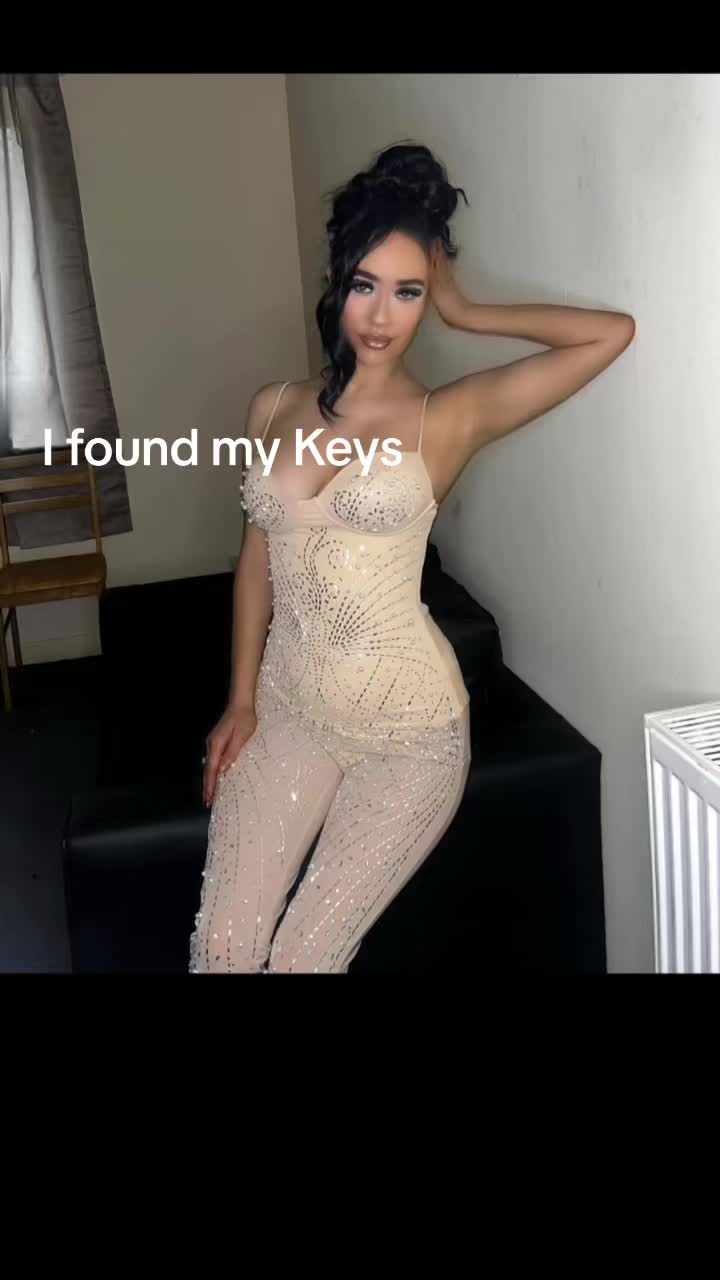 @caitlinmariex