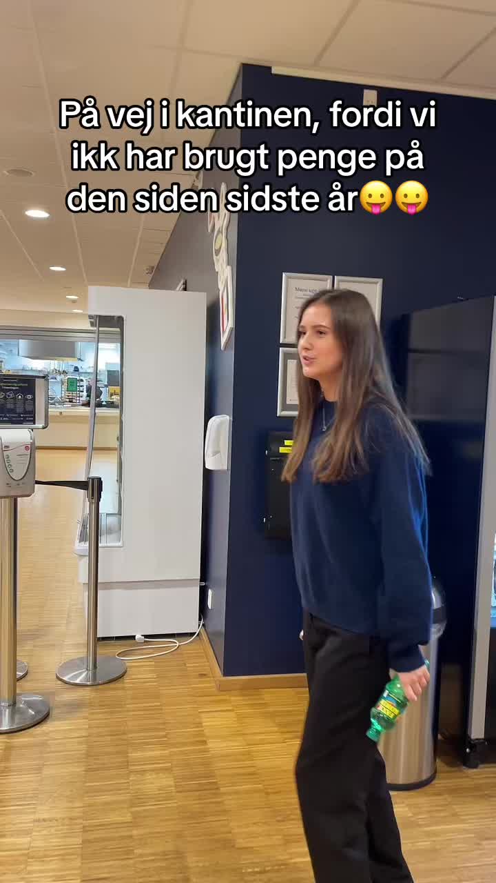 @Elvis😎