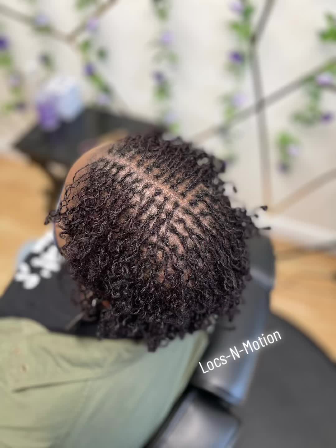 @Locs-N-Motion