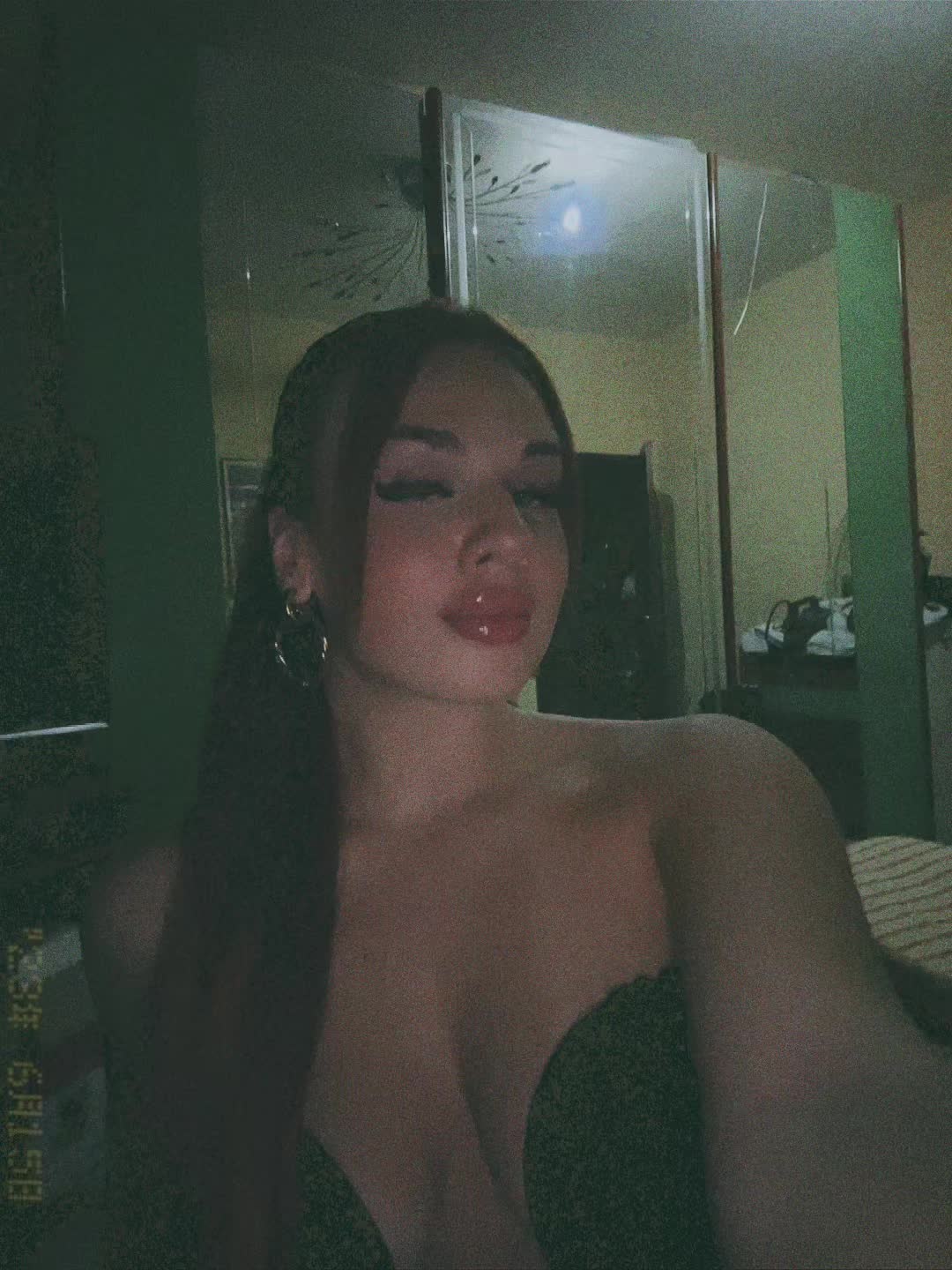 @Elena🦋