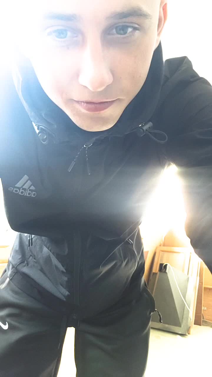 @Царёв👑