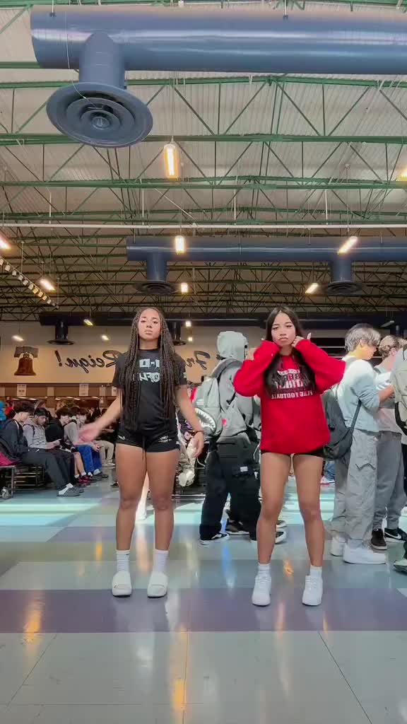 @Mari🐤