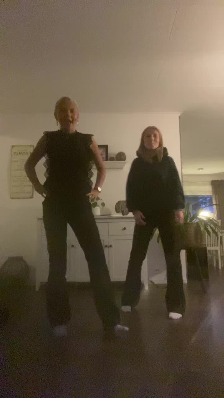 @TiMea💋💋💋🥂🥂