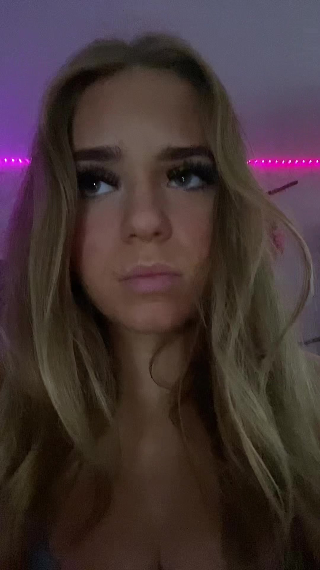 @LexiRae