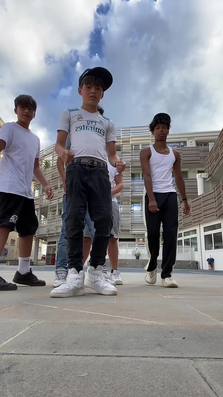 @yai🦂