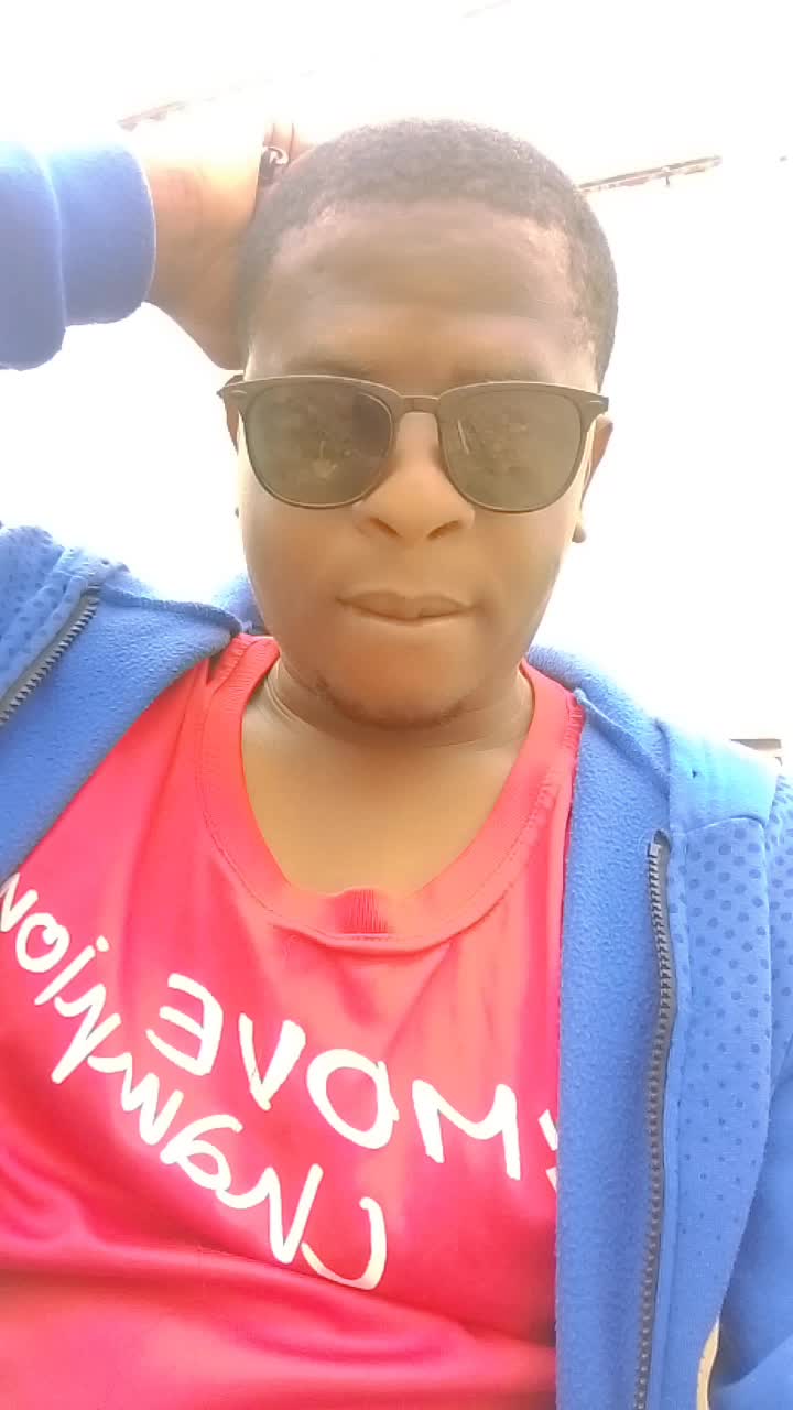@Padrino- Diakit&eacute; 🇲🇱 🇪🇦