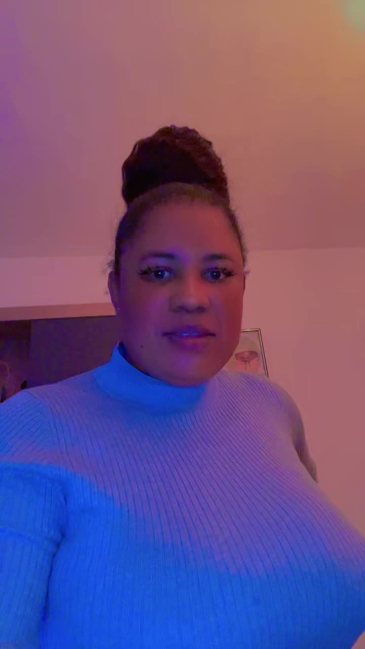 @Queen_Addae