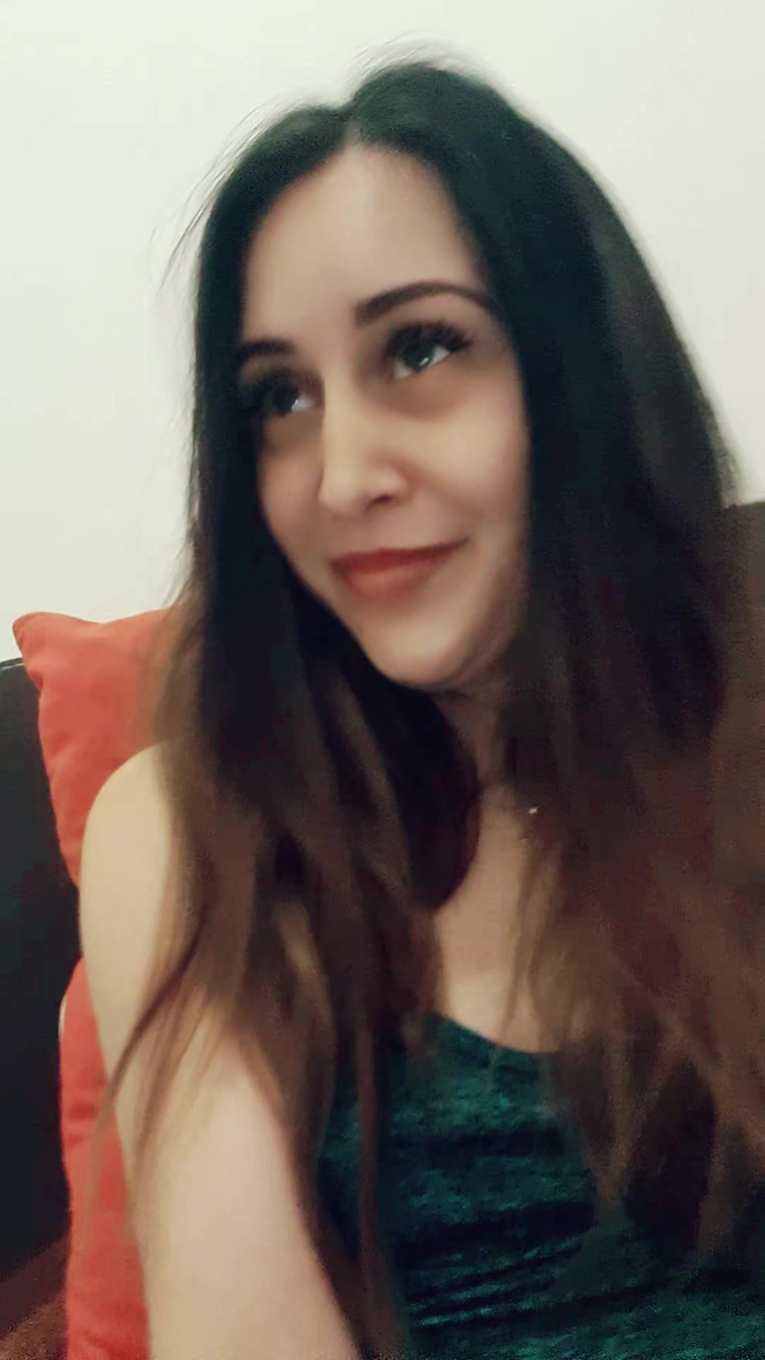@🦄AdrianaP             🪳