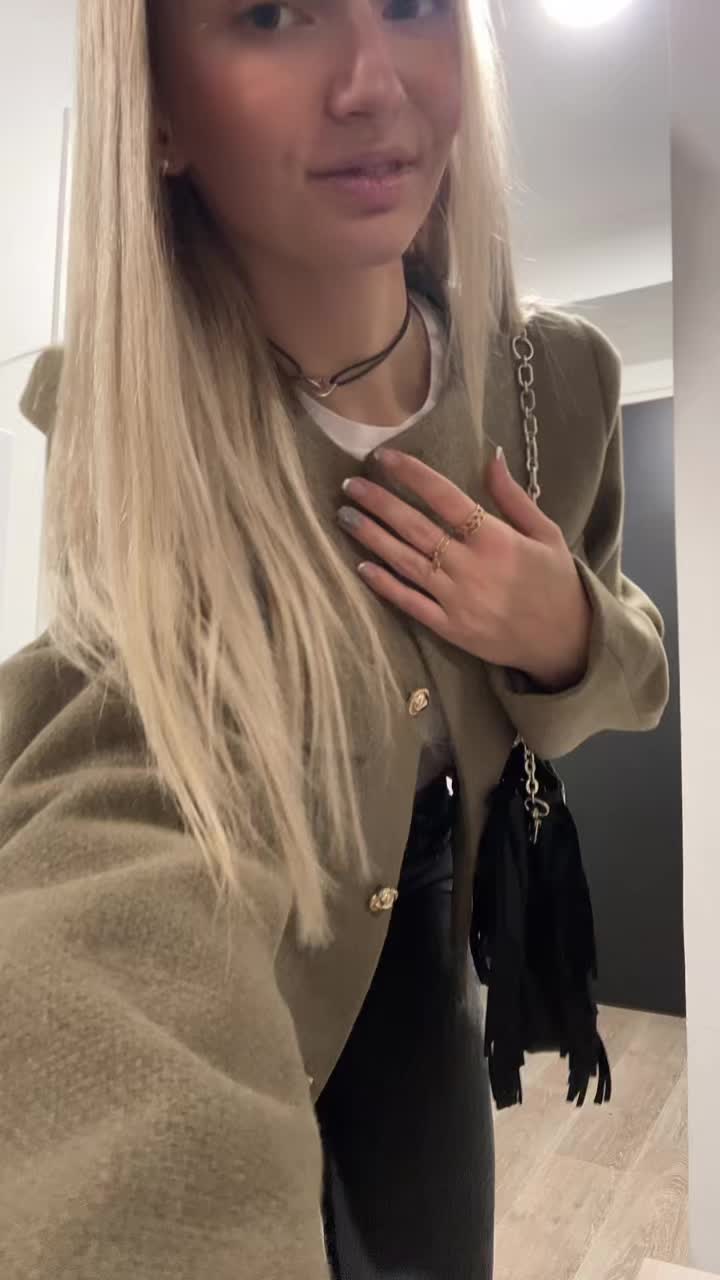 @Juliee