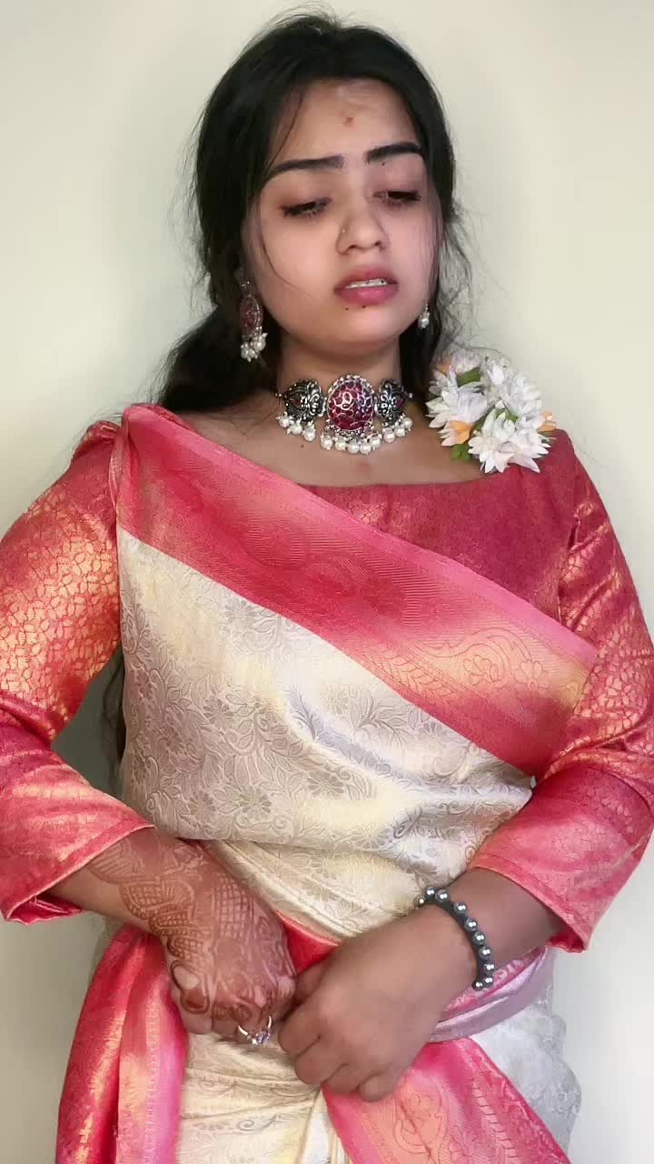 @Dheeksaana
