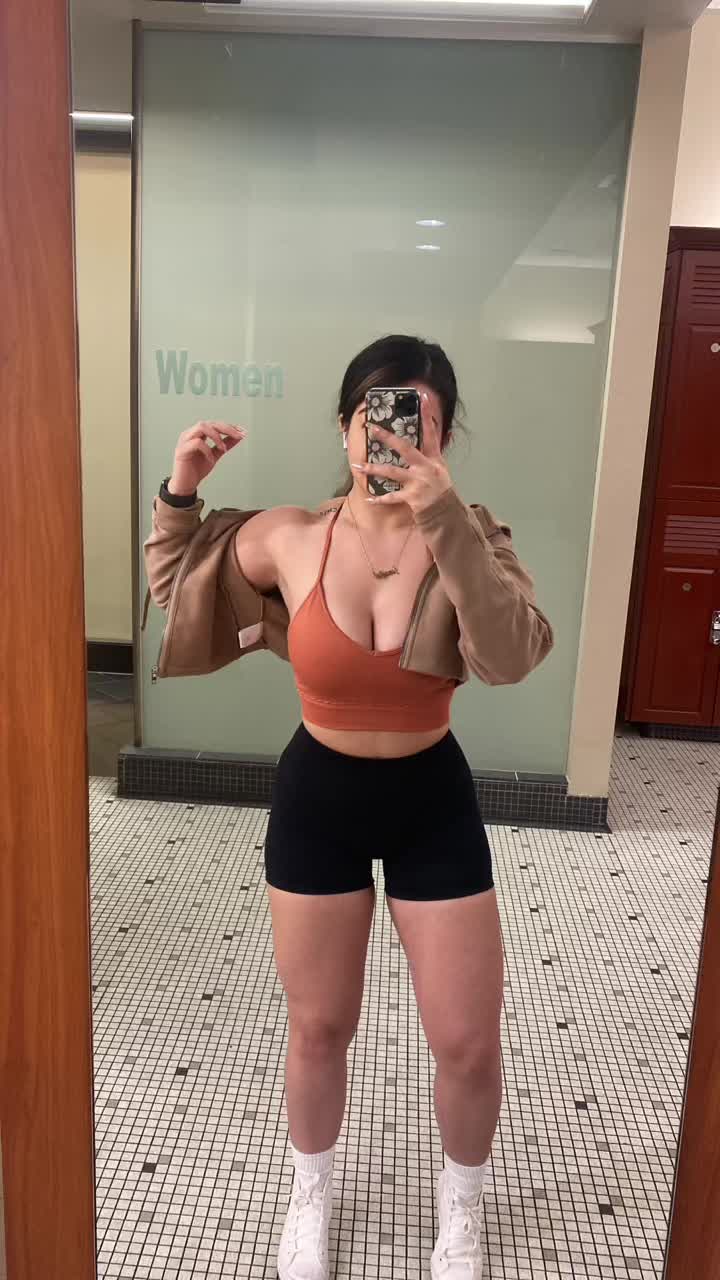 @Jennschz