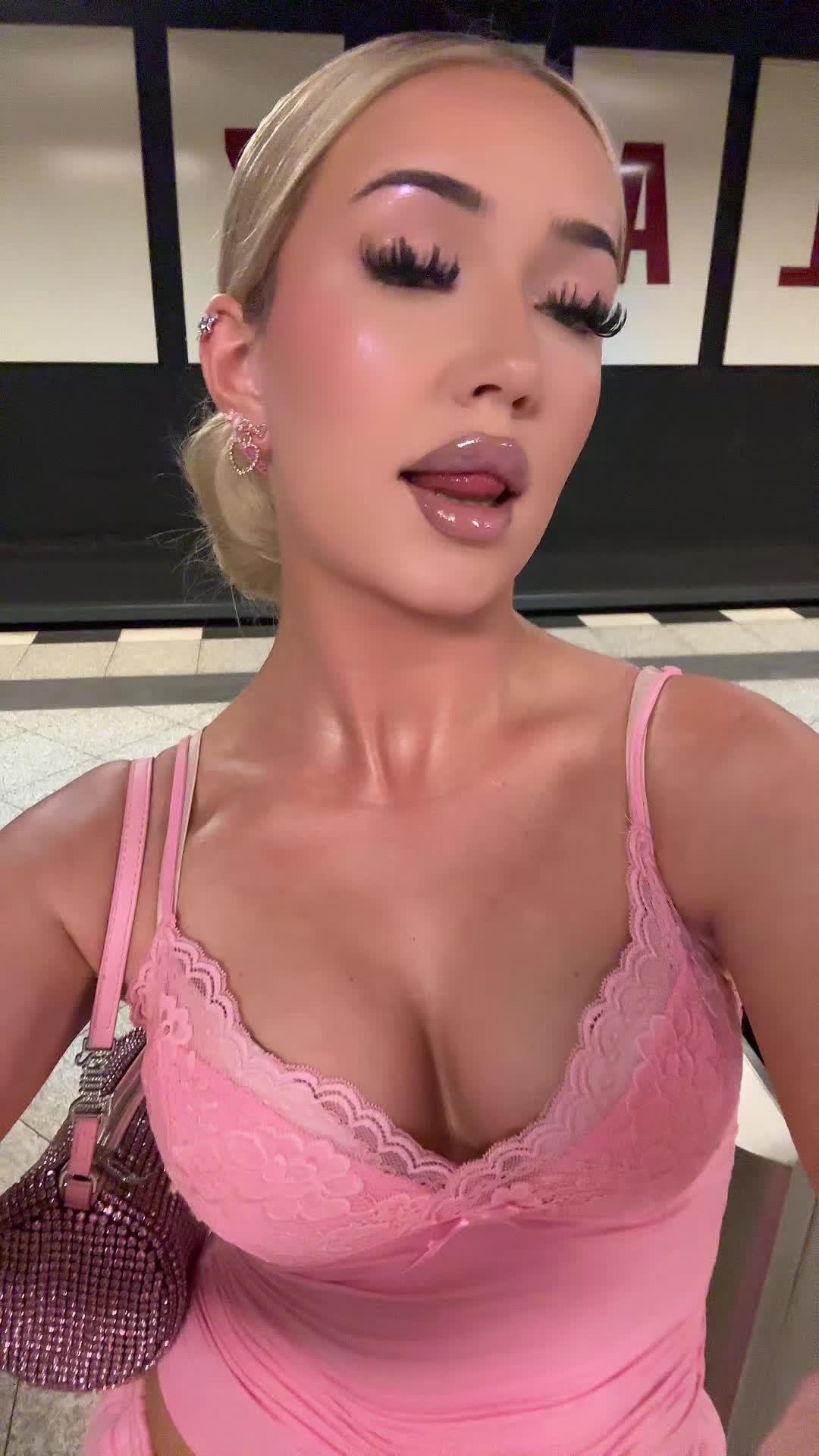 @livalyena