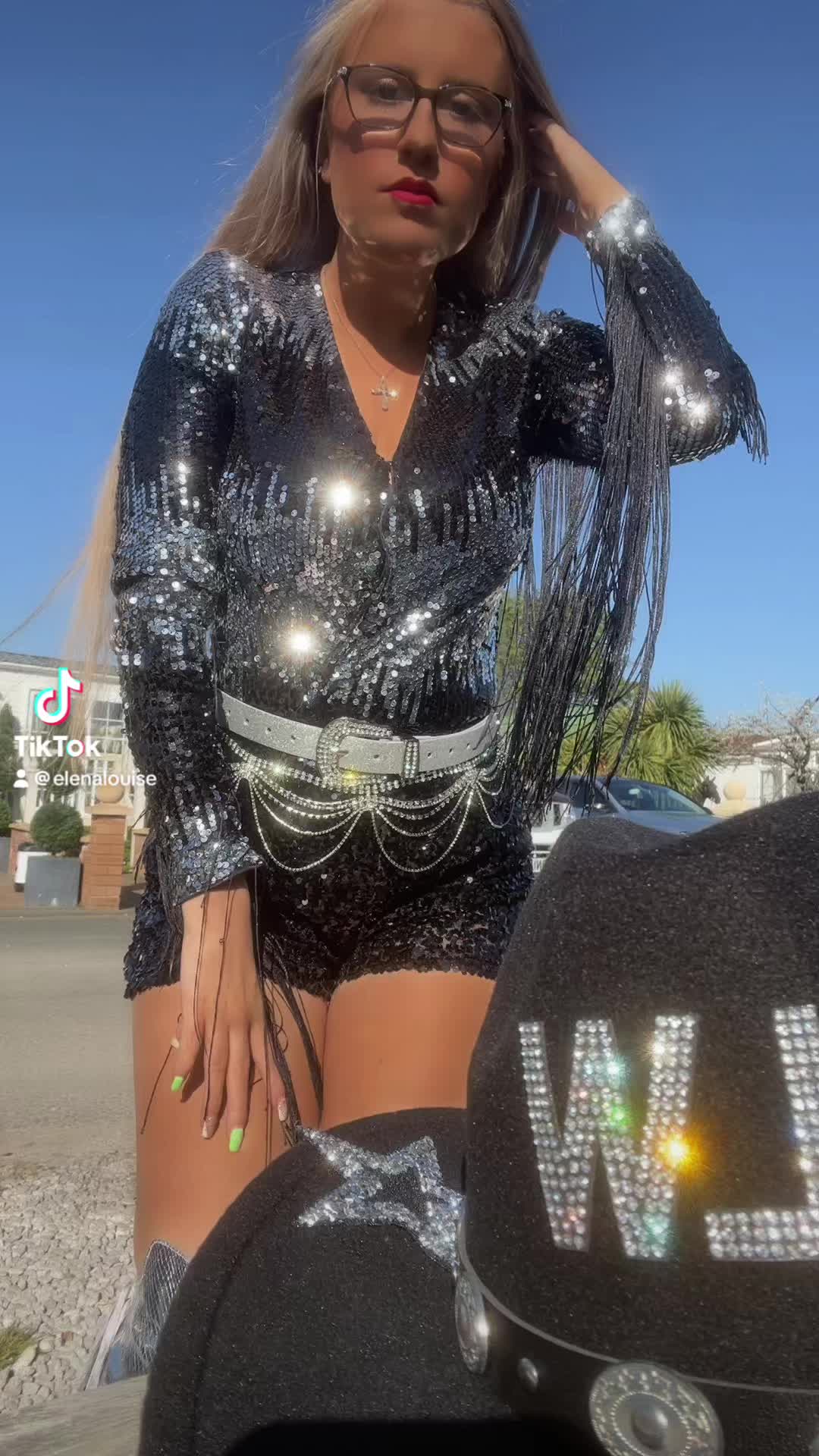 @Elenalouise_backup