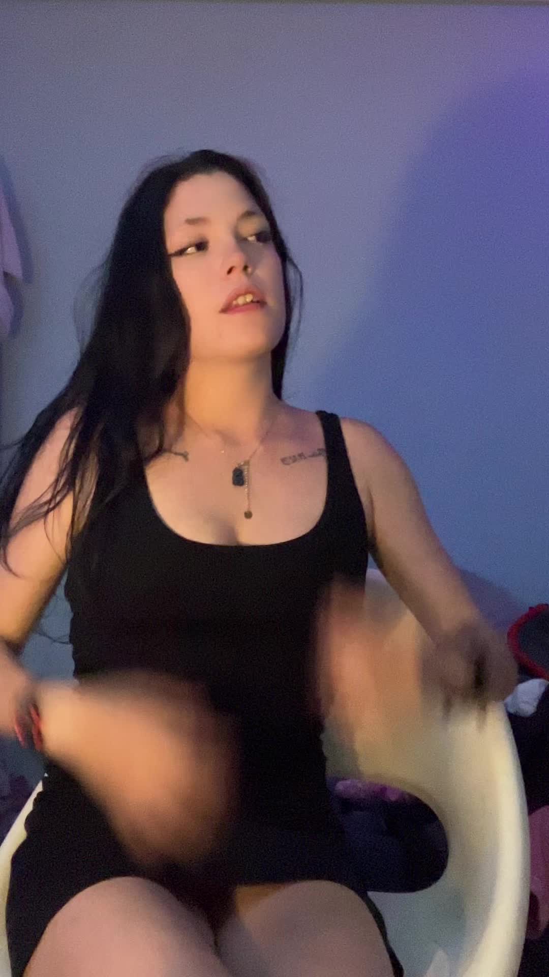 @Señora_acero🦂