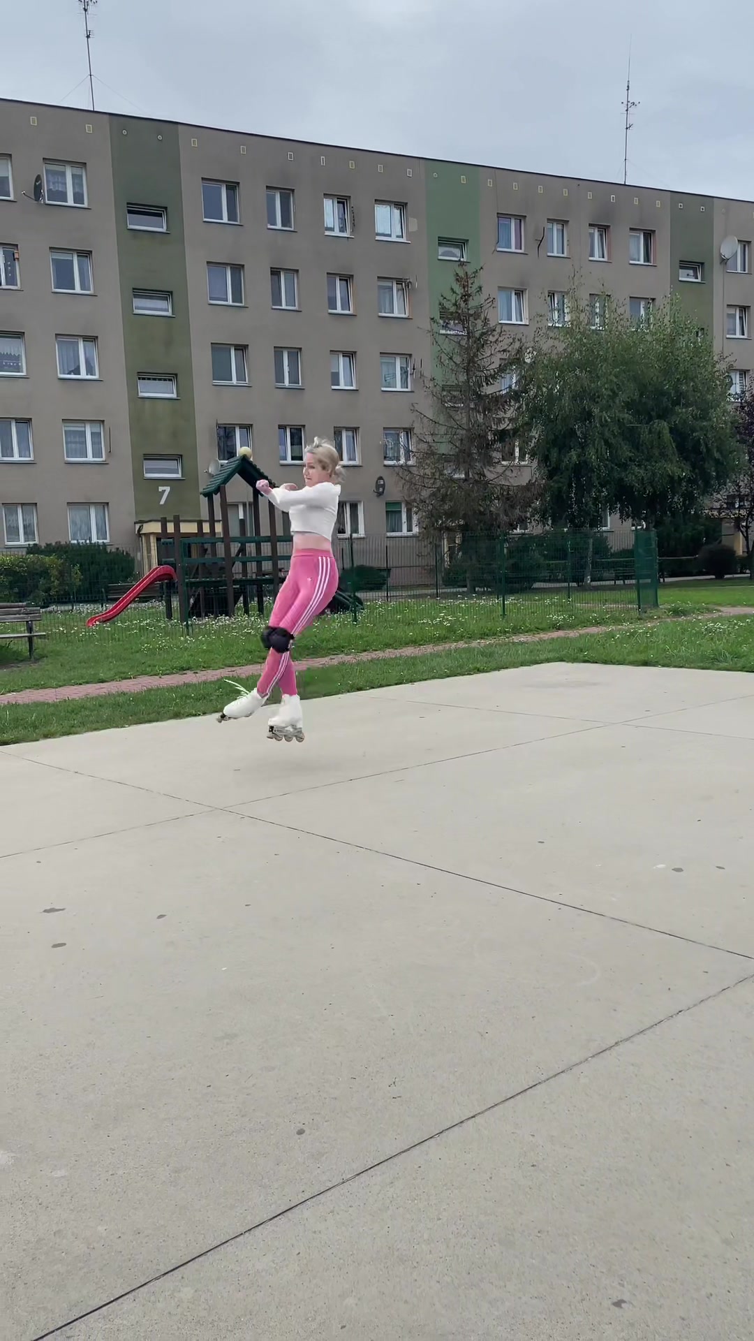 @Trocheinna⛸️ig: trocheinna2312