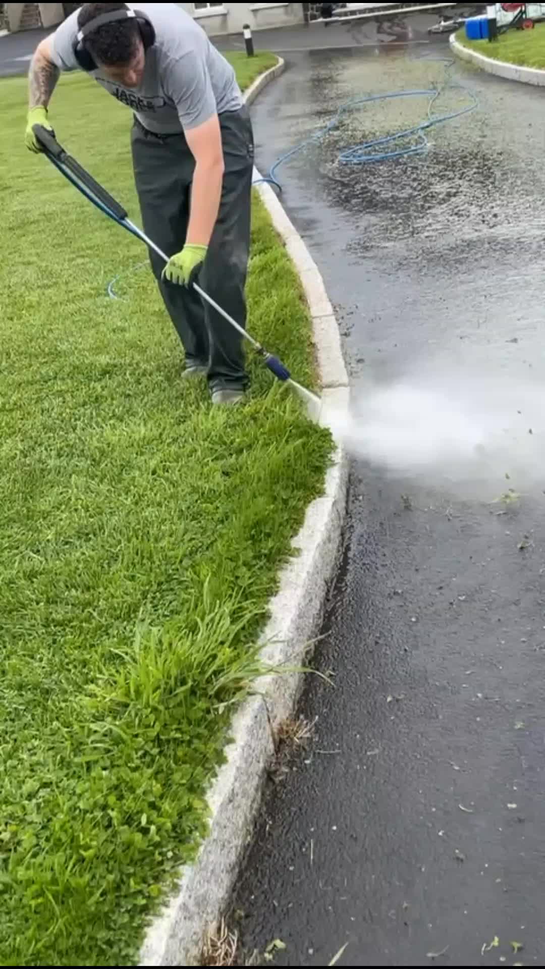 @Exterior Cleaning Services Ni