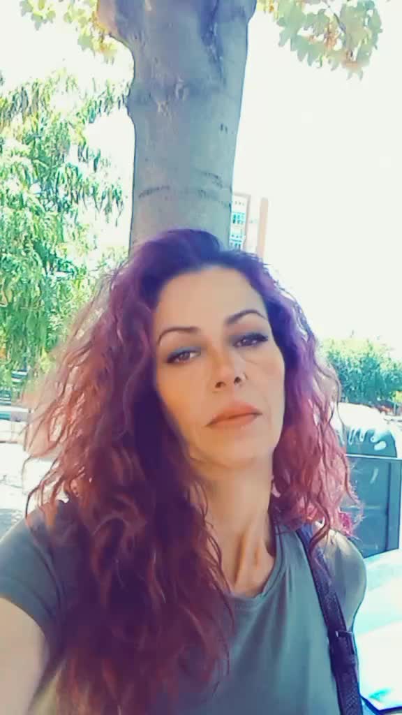 @holahello