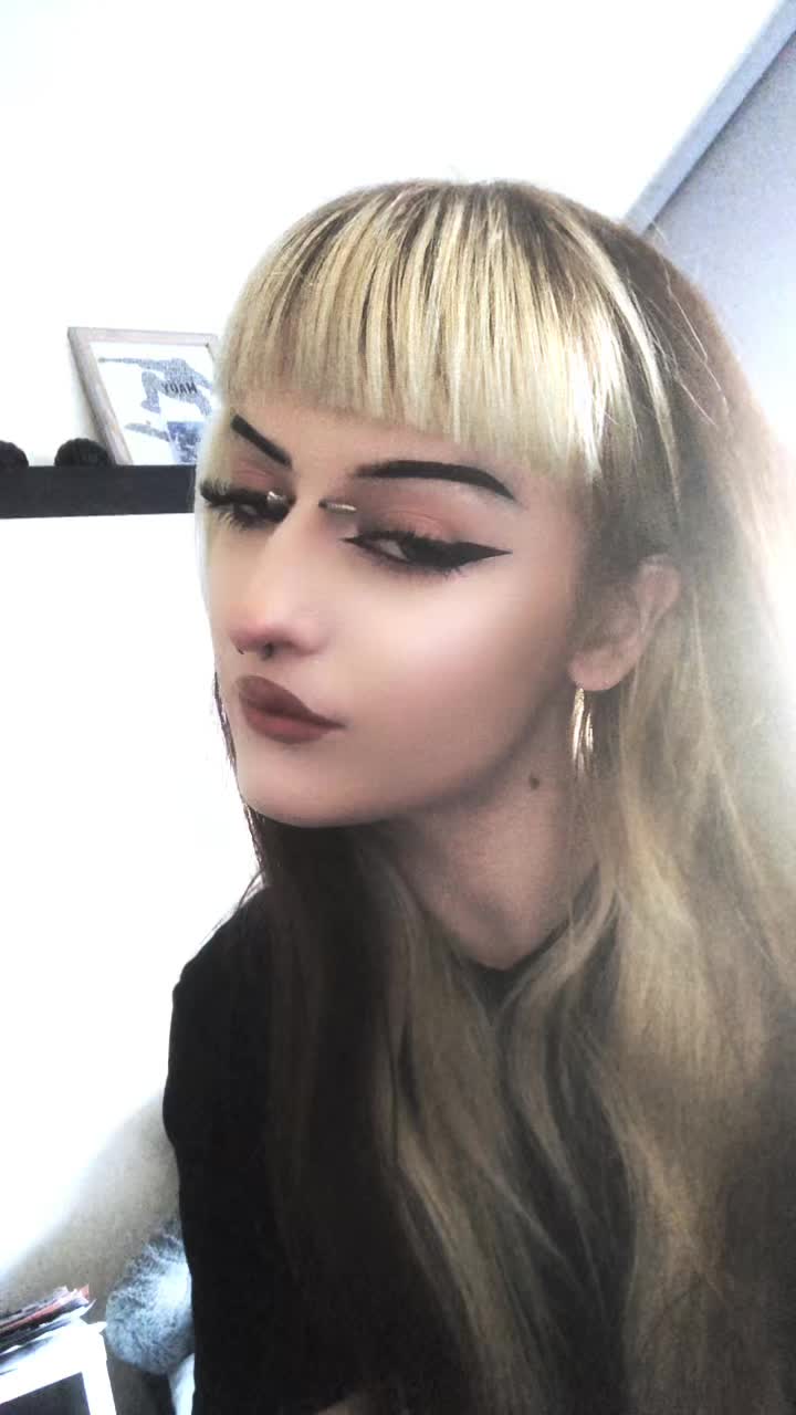 @𝔪𝔞𝔡𝔶𝔰𝔬𝔫