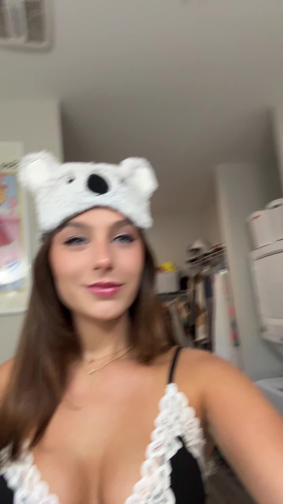 @😎