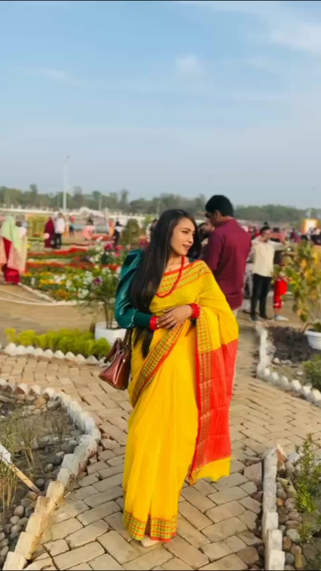 @মাফিয়া কুইন😎