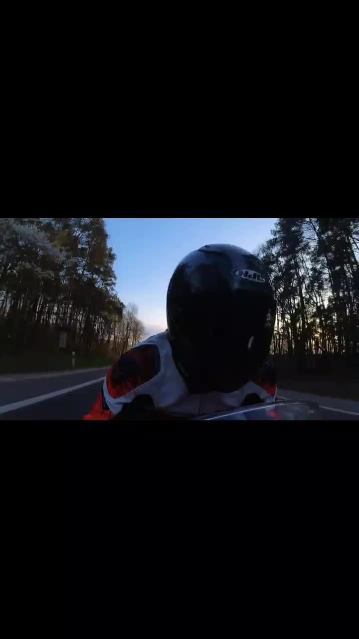 @Radek 🏍️