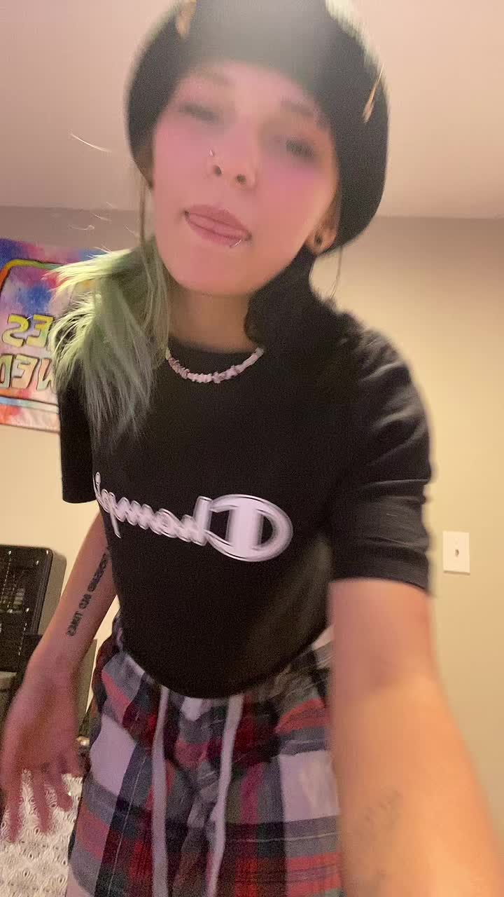@Picklecement_.