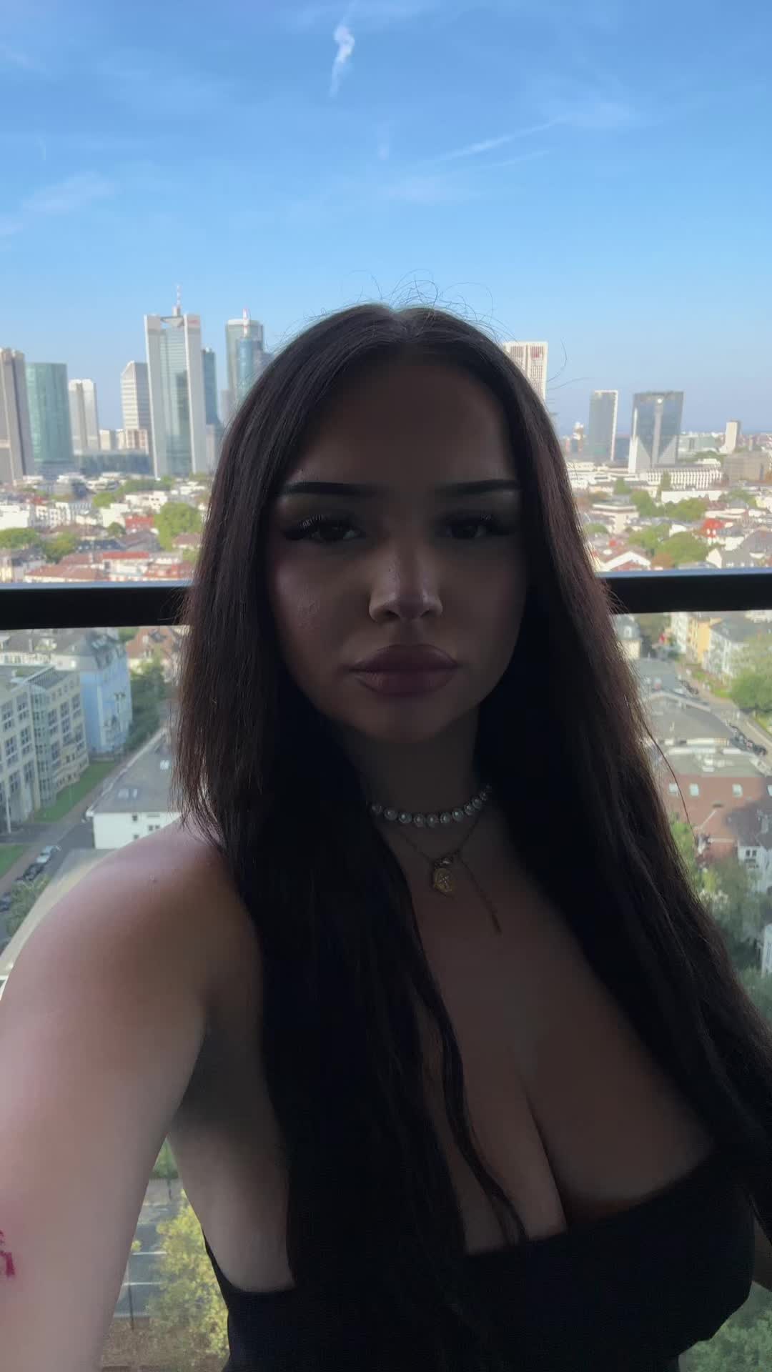 @cel1na.melon